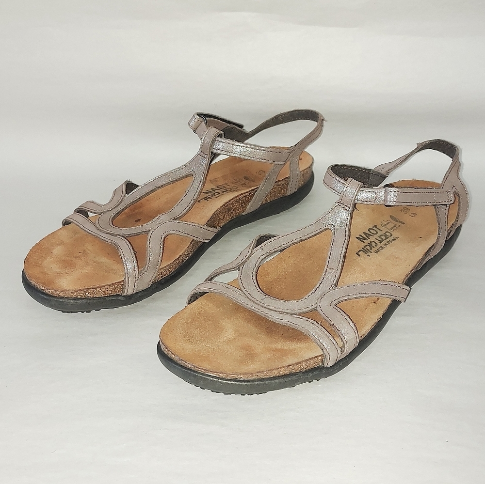 Naot Women Silver Leather Strappy Comfy  Gladiator Dorith Sandals Size 39 EU
